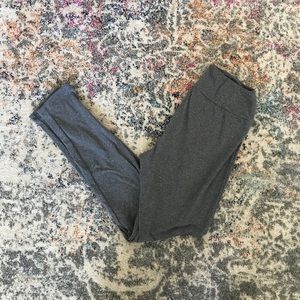 LIKE NEW! LuLaRoe Gray One Size Leggings